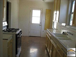 2nd image of 8808 Matilija Ave