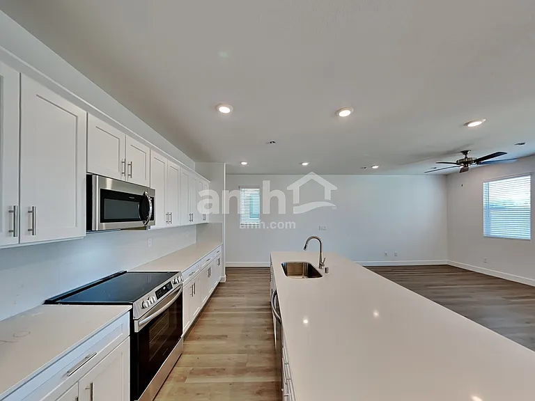 10433 Bar Harbor St — Photo 3