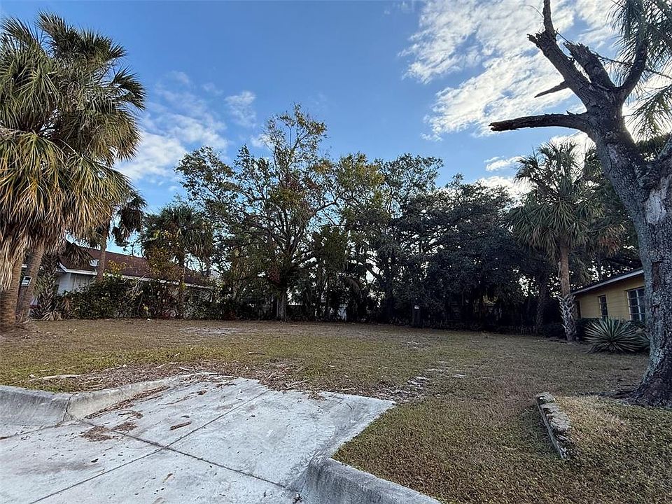 1st image of 905 N WILLOW AVENUE LOT 3
