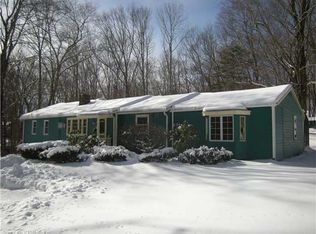 16 Rockledge Dr, Andover, CT 06232