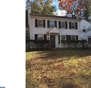 712 Spring Ln, Philadelphia, PA, 19128