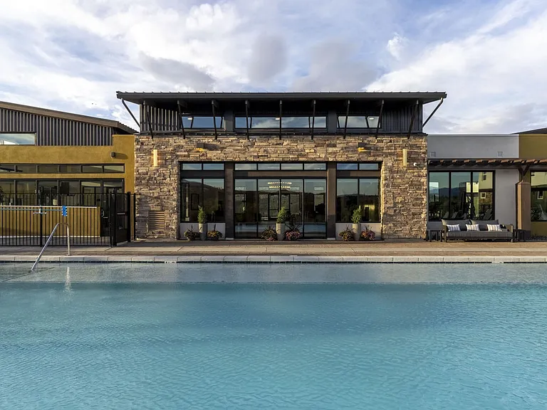 The Retreat Luxury Townhomes — Photo 10