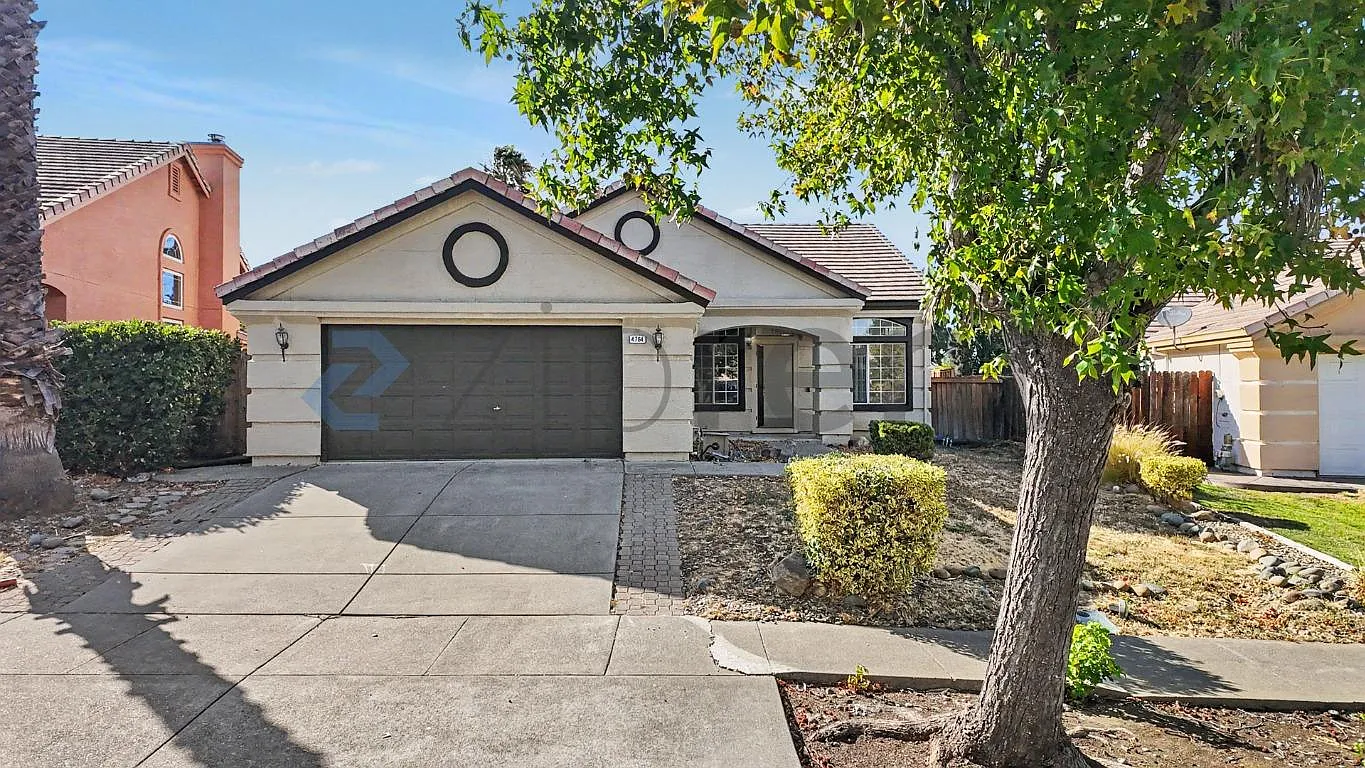 4 bed, 1638 sqft, $3,500 — Photo 1