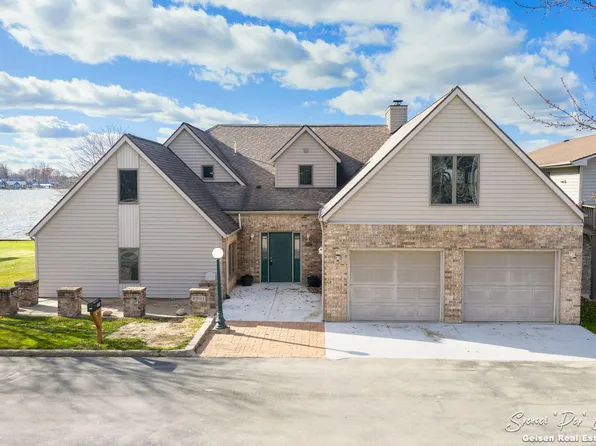 8591 Hidden Trl, Orleans, MI 48865