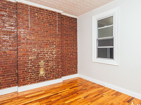 4th image of 27 Kingsland Ave APT 1R