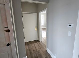 612 N 2nd St #1, Watertown, WI 53098