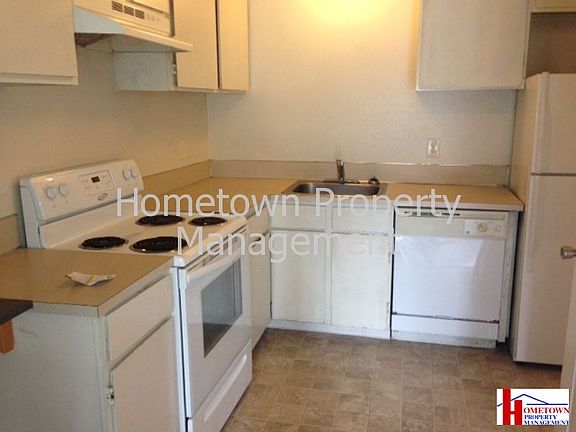 3rd image of 309 Trailblazer St SE APT A