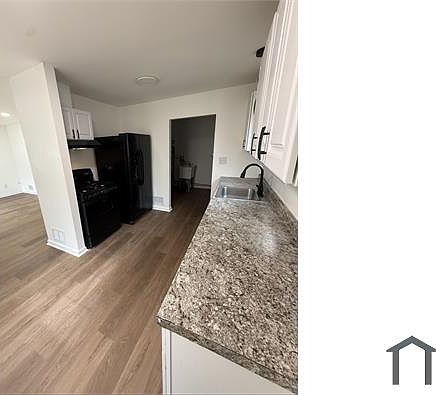 3rd image of 6383 Princess St