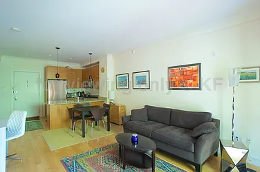 Rented by R New York