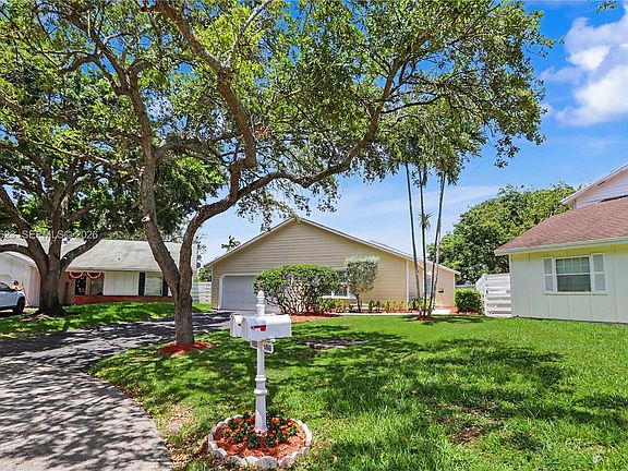 4th image of 14958 SW 143rd Pl