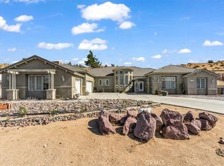 17601 Bangor Ave, Hesperia, CA 92345