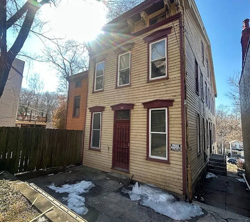 111 Gage St #1