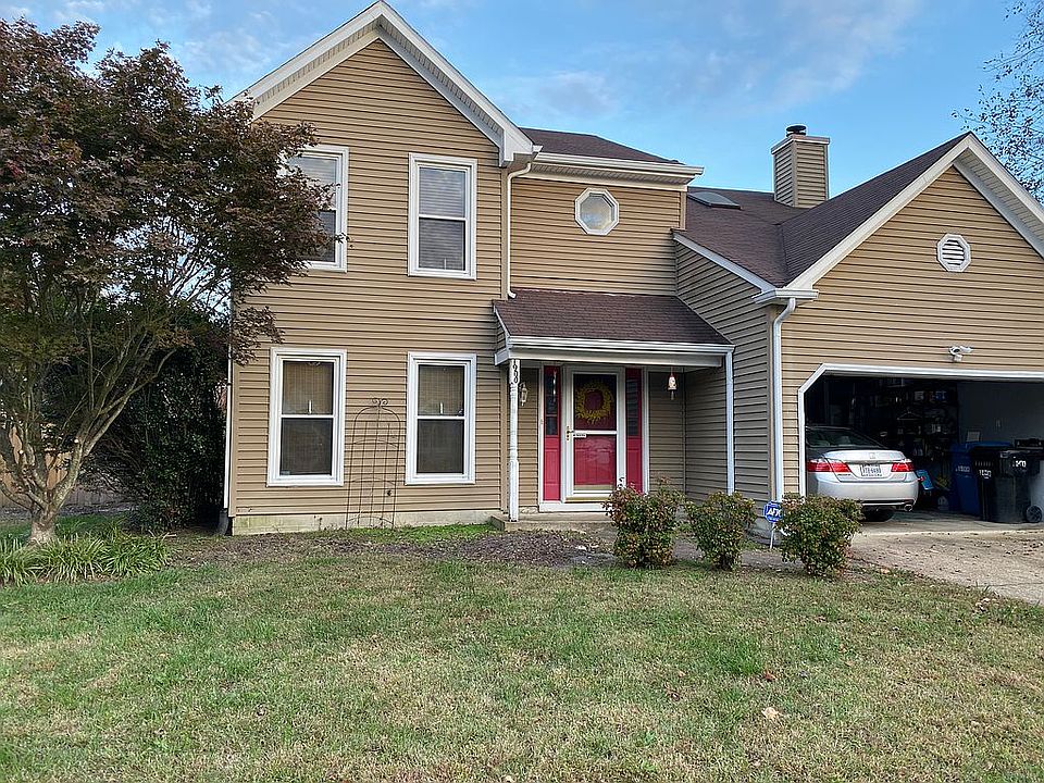 2nd image of 1900 Flagler Ct