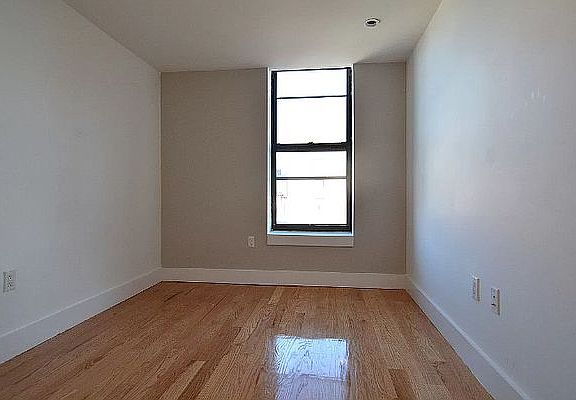 4th image of 366 Stockton St #4CR