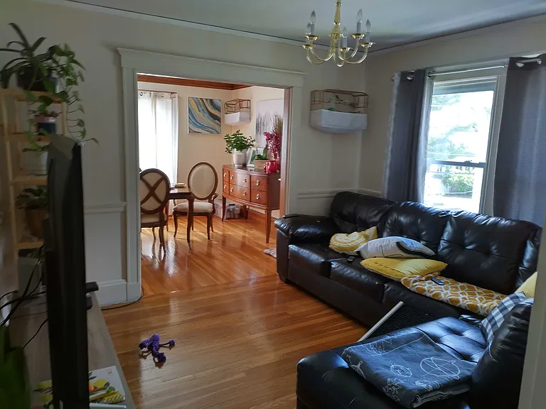 Bartlett Ave — Photo 11