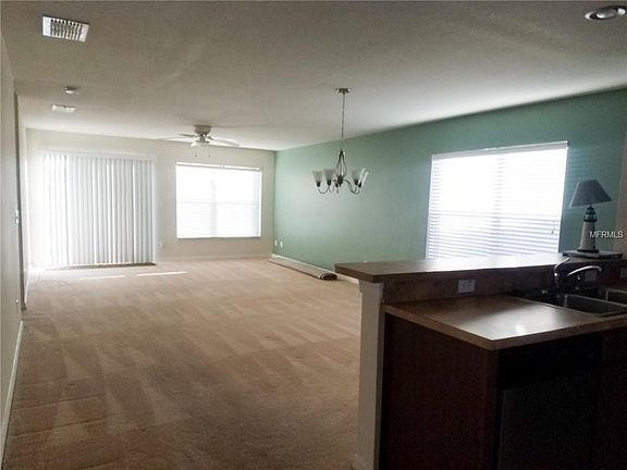4th image of 533 Haywood Ln