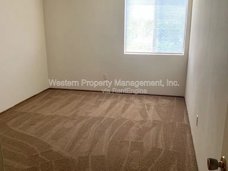 180 Sea Ridge Ct #1 — Photo 5