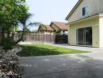 3rd image of 2828 Dinwiddie Way