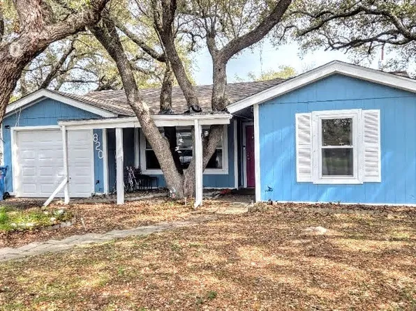 820 Ibis Dr, Rockport, TX 78382