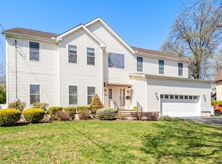 238 Park Ave, Teaneck, NJ