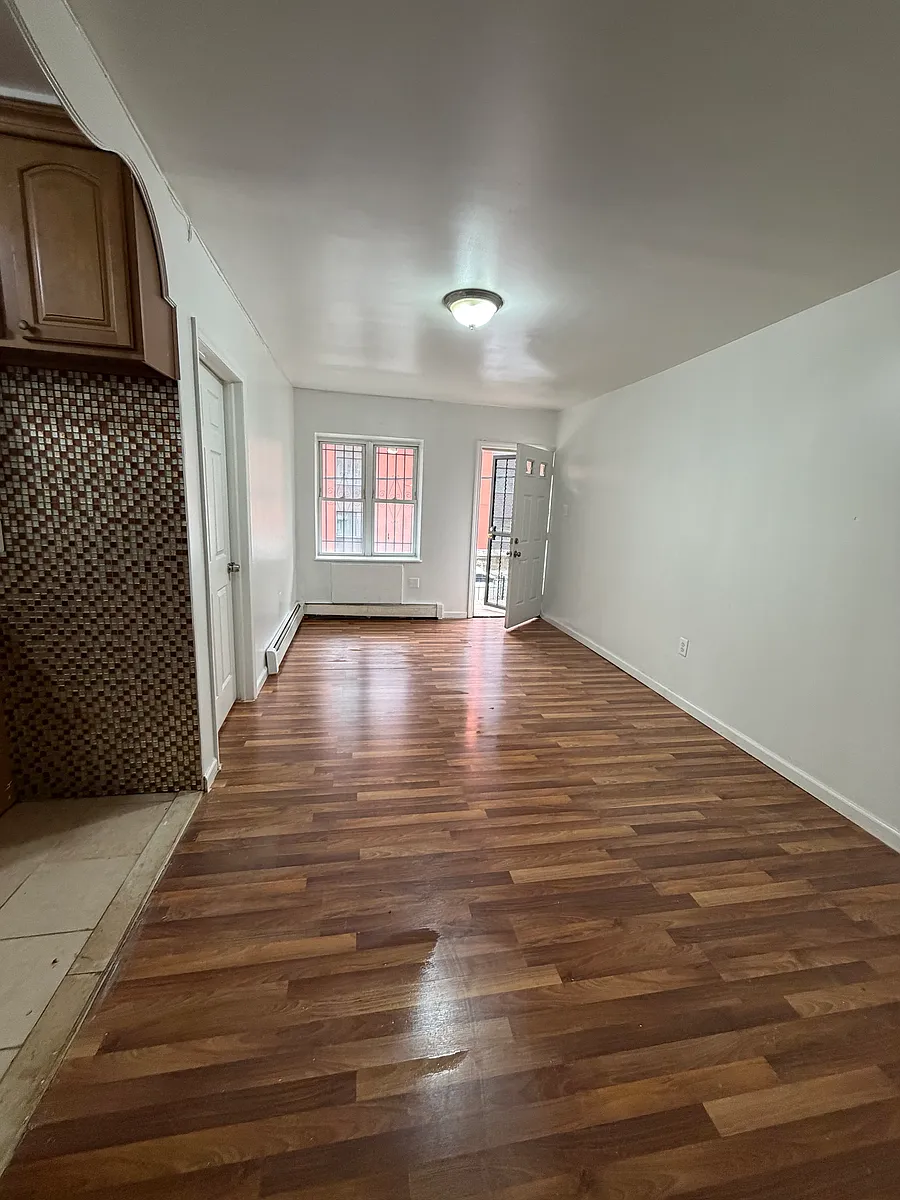 Building Photo - 3259 Parkside Pl #2