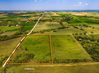 105 N 1150th Rd, Berryton, KS 66409