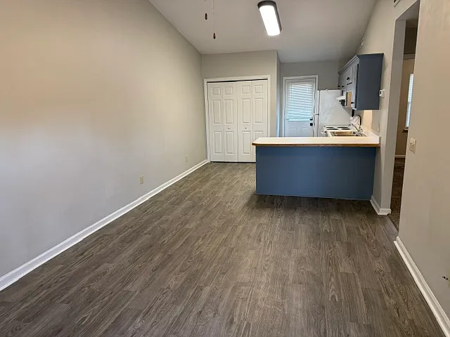 2 bed, 800 sqft, $965 — Photo 2
