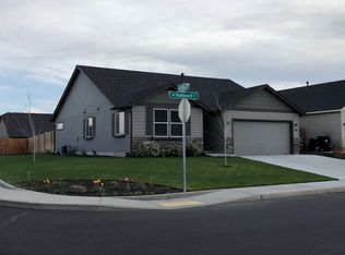788 NE Redwood Ct, Redmond, OR 97756