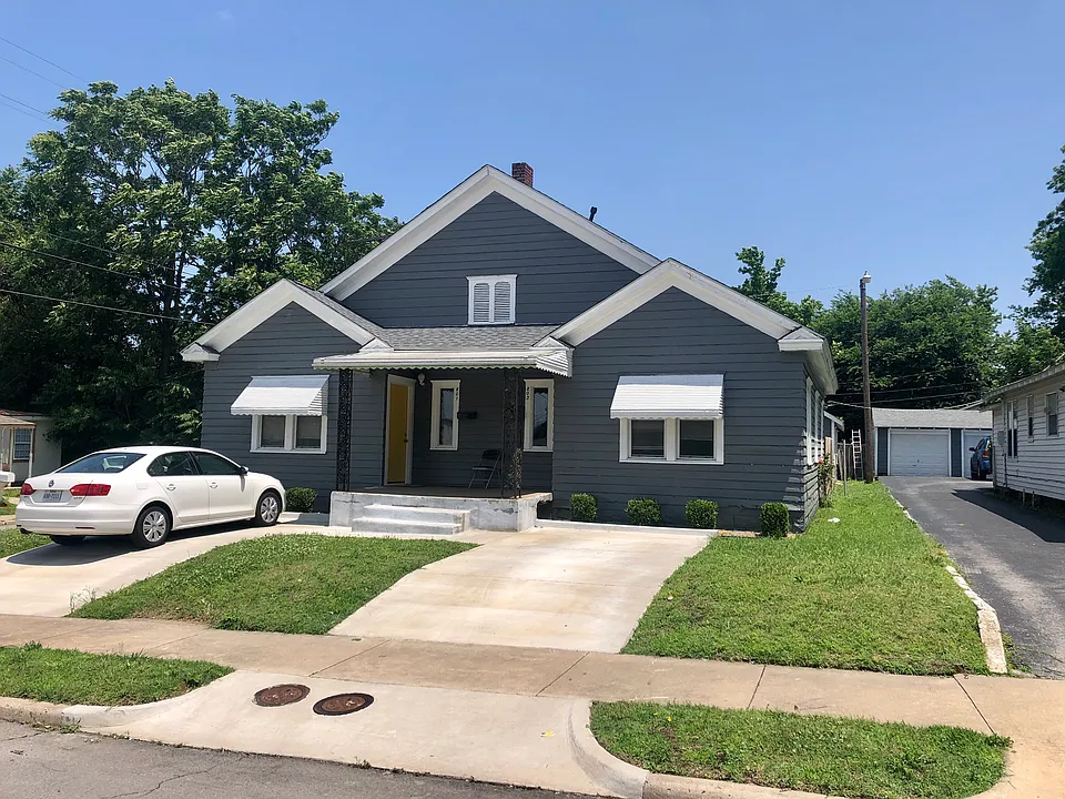 801 S Xanthus Ave