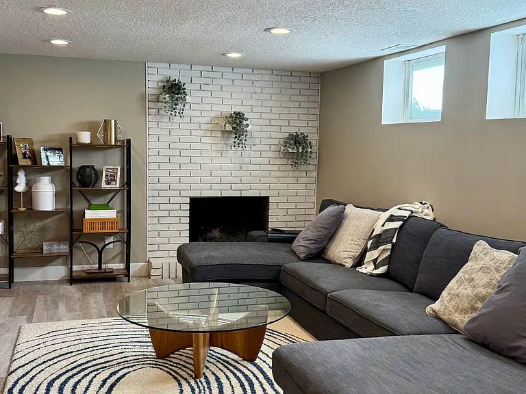 6517 Wilryan Ave — Photo 9