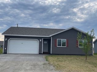 1972 Sunlit Fields Ct, North Pole, AK 99705