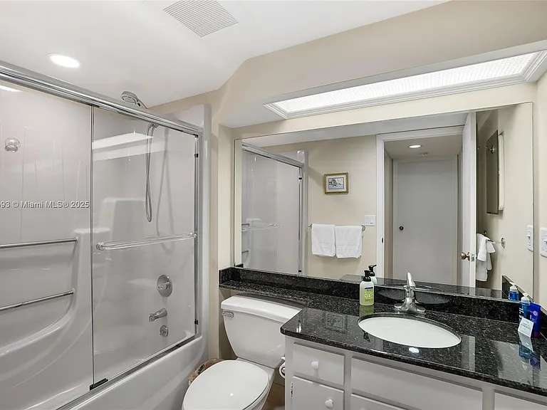 1815 Mooringline Dr #1 — Photo 6