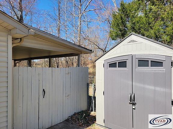 3rd image of 1512 Valleywood Dr