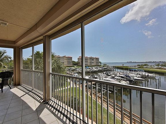 Panoramic Views~ Caloosahatchee River & Marina