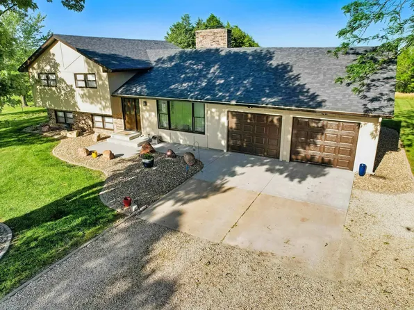 7426 SW Indian Hills Rd, Auburn, KS 66402