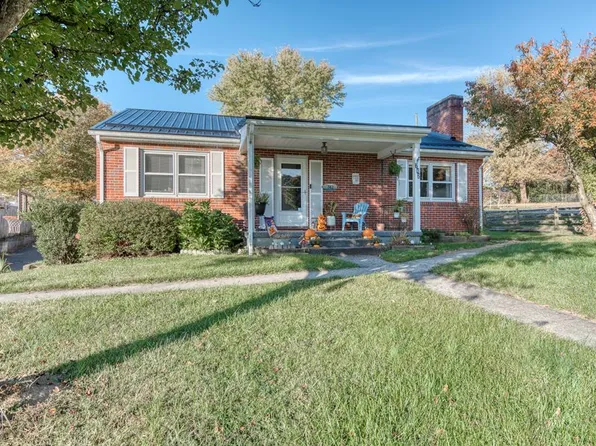 742 Chatham Hill Rd, Marion, VA 24354