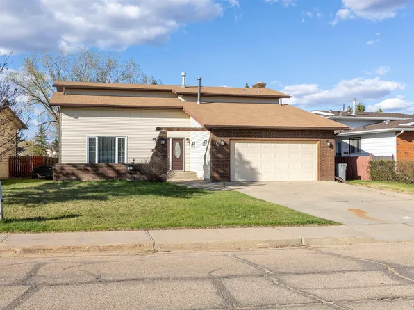 230 Grandin Dr, Morinville, AB T8R 1H7
