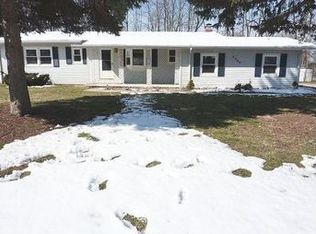 4390 Hedgethorn Cir, Burton, MI 48509