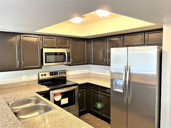 4th image of 6360 W Townley Ave
