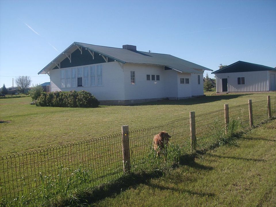 Schoolhouse, garage, yard