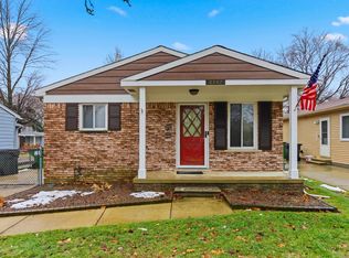 8842 Janis St, Shelby Township, MI 48317