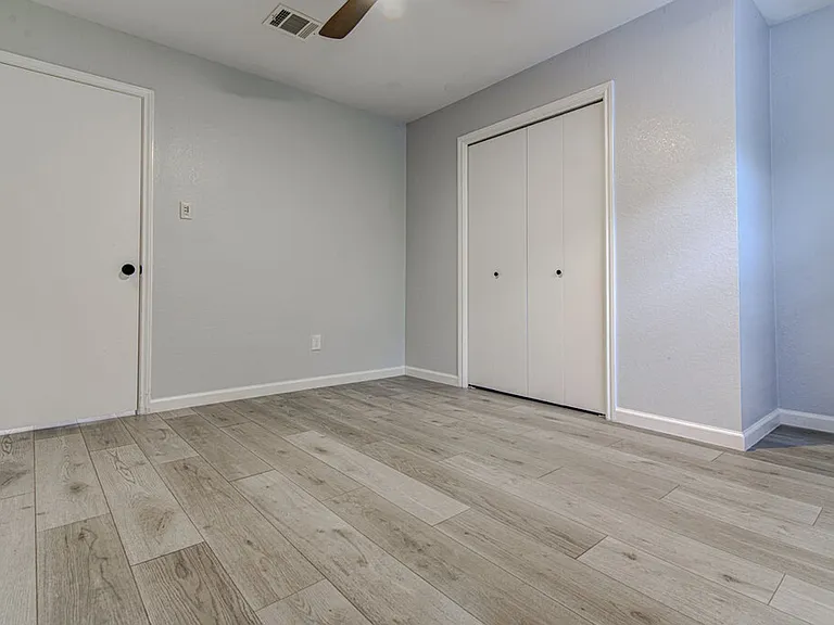13005 Muldoon Dr — Photo 18