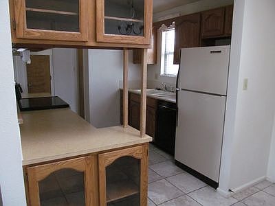 4th image of 1566 N 23rd St