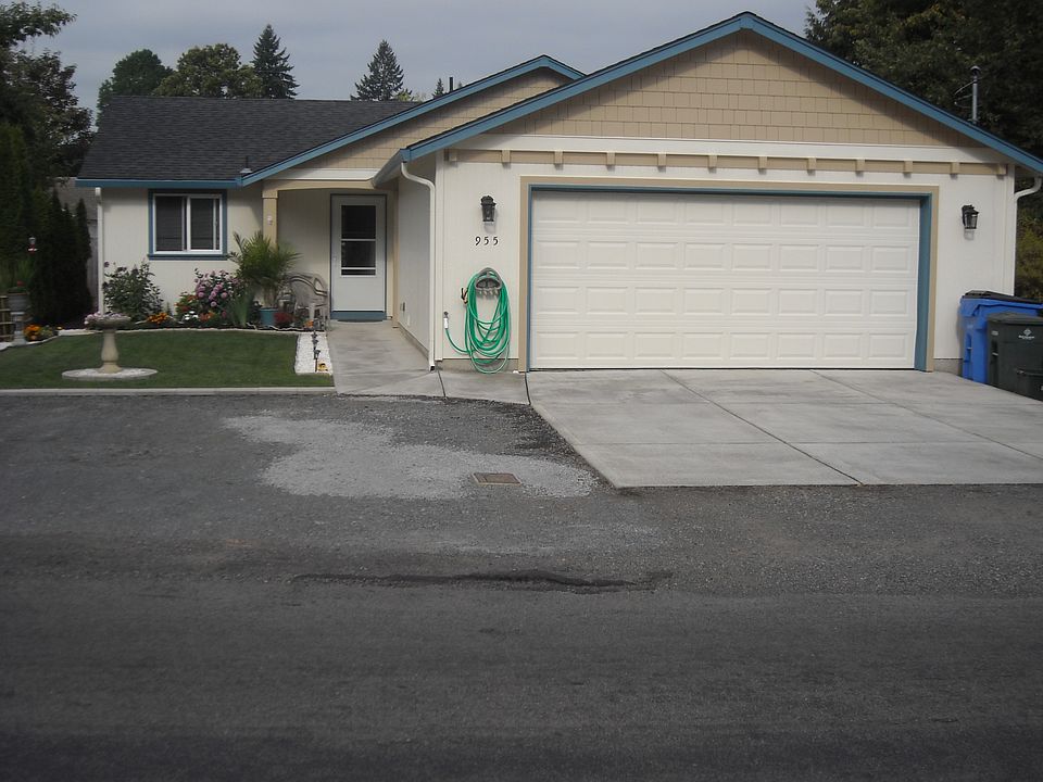 2nd image of 955 15th St