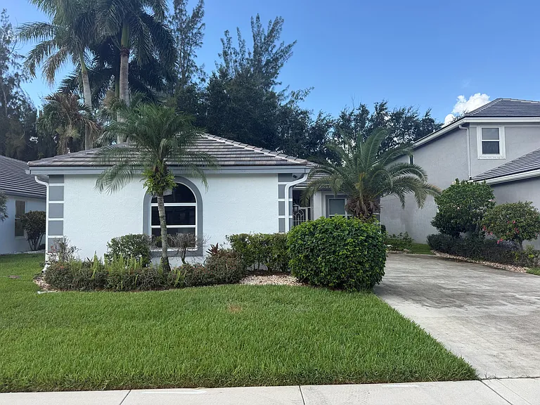 7684 Doubleton Dr — Photo 3