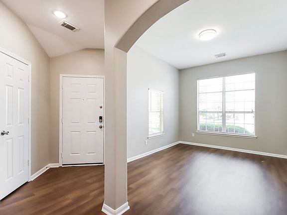 3rd image of 6222 Lovage Ave
