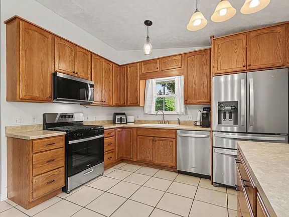 4th image of 341 Nora St SE