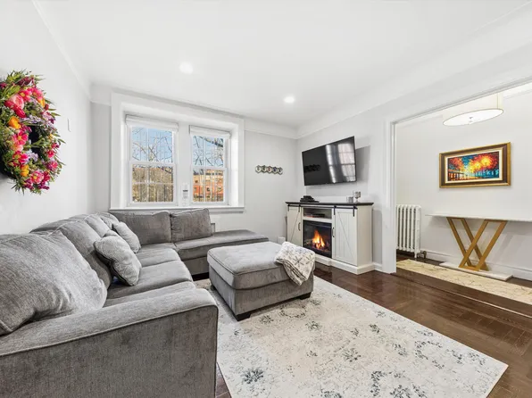 3814 Johnson Avenue image 1 of 16