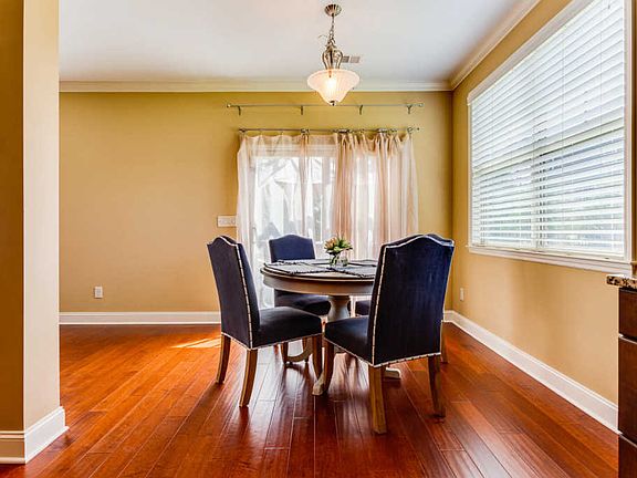 4th image of 1209 Quicksilver Way