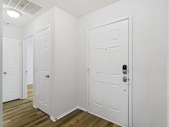 4th image of 8345 Riversprings Dr